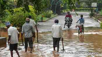Rivers in spate as heavy rains lash many parts of Karnataka - Hindustan Times