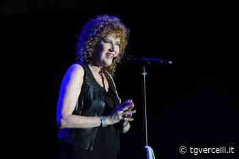 Pubblico impazzito per Fiorella Mannoia, e stasera tocca a Renga - tgvercelli.it