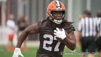 Browns have no interest in trading Kareem Hunt as he seeks extension; RB returns to team drills