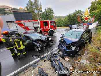 Violento scontro frontale tra due auto a Catanzaro, 5 feriti gravi - Soverato Web