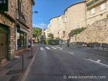 Sur le cours Massena à Antibes, les terrasses des restaurants ne peuvent pas s'installer avant 18 heures