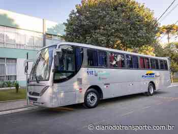 Prefeitura de Rio Branco do Sul (PR) entrega dois novos ônibus interuniversitários a estudantes - Diário do Transporte