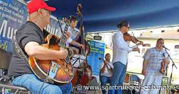 Jazzfrühschoppen auf dem Marktplatz in Homburg - Saarbrücker Zeitung