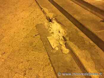 Piazzetta "Arancio" a Monreale sempre nel degrado: distrutti altri gradini - Monreale Press