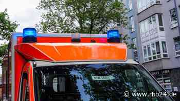 Berlin-Mariendorf: Schülerin wird von Auto angefahren und schwer verletzt - rbb24