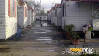 Incendio a Salone: fiamme distruggono modulo abitativo al campo rom