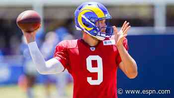 Los Angeles Rams' Matthew Stafford impresses at practice, downplays 'irritating' elbow issue - ESPN