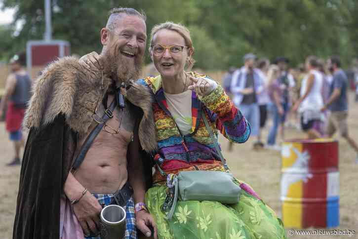 Reggae Geel blijft optimistisch ondanks tegenvallende opkomst: “Iedereen is hier happy” - Het Nieuwsblad