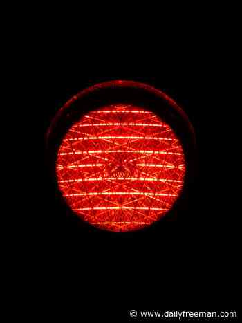 Traffic light that was stuck on red in all directions in Kingston repaired - The Daily Freeman