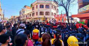 Miles de ciudadanos participaron de Santa Anita - El País de Tarija