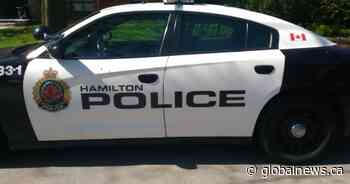 Police investigate stabbing at Hamilton city hall parking lot - Global News