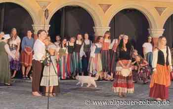 Wallenstein 2022: Stadtkater Chicco auf der Bühne - berühmte Katze aus Memmingen - Fotos - Allgäuer Zeitung