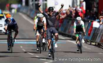 Commonwealth Games 2022: Aaron Gate wins the men's road race for New Zealand in a dramatic sprint finish - CyclingWeekly