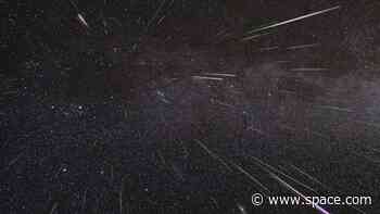 Perseid meteor shower generates early 'shooting stars' (video)