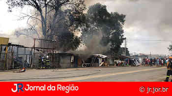 Rodovia Vinhedo a Viracopos é interditada devido incêndio em casas - JORNAL DA REGIÃO - JUNDIAÍ