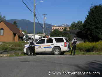 Officers from Emergency Response Team descend upon Terrace house - Kitimat Northern Sentinel