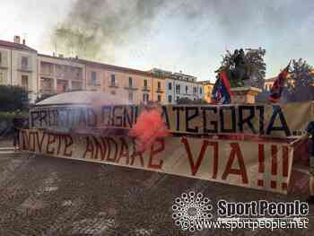 Campobasso escluso dalla C, blitz in piazza - Sport People