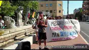 Fontana di Aricò a Mestre, ecco il video della protesta - video.nuovavenezia.gelocal.it