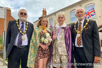 'Stars' of Sutton on Sea and Trusthorpe Carnival shine in parade - LincolnshireWorld