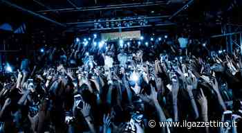 Jesolo, dieci ragazzi derubati mentre ballavano in pista: «Ci hanno strappato le catenine dal collo» - ilgazzettino.it