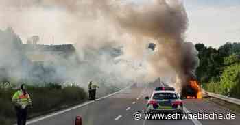 BMW brennt auf der A81 bei Trossingen aus - Schwäbische