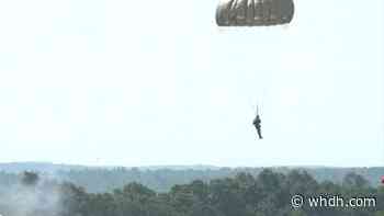 Leapfest, long-running parachuting event, returns to Rhode Island after 2-year hiatus - Boston News, Weather, Sports | WHDH 7News