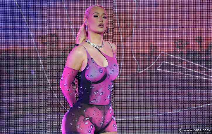 Iggy Azalea reveals she’s “coming back” to music: “Cry about it”