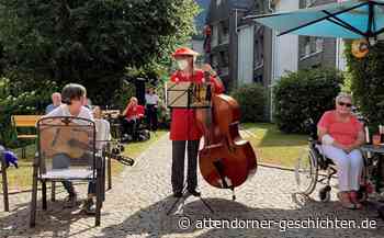 Sommerfest und Namenstag im Seniorenhaus St. Liborius - Attendorner Geschichten