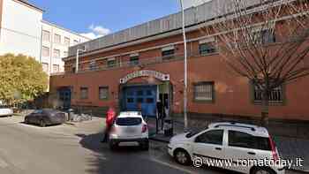 "Si stanno sparando", agenti intervengono per una rissa davanti all'ospedale e trovano due bossoli in strada