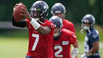 Geno Smith still leading Seahawks' QB battle, but is Drew Lock gaining ground?