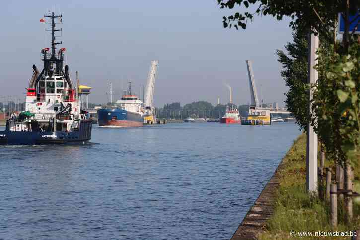 Vlaanderen trekt half miljoen uit voor onderzoek naar ijzeretende bacterie in kanaal Gent-Terneuzen