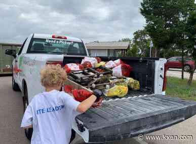 Volunteers pull 400 bags of trash out of Lake Travis, other updates from Travis County commissioners court