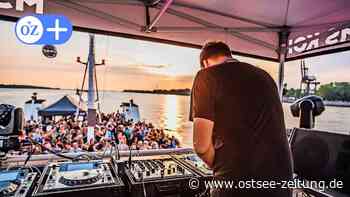 MS "Koi" bei Hanse Sail Rostock: Gewinner der Tickets für die Houseboat Party - Ostsee Zeitung