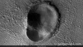 NASA's Mars Reconnaissance Orbiter Spots "Ear" of the Red Planet