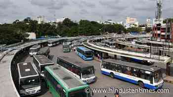 Use public transport: Bengaluru traffic police urges Lal Bagh flower visitors - Hindustan Times
