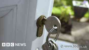 Cornwall tenant support scheme given further £434k - BBC