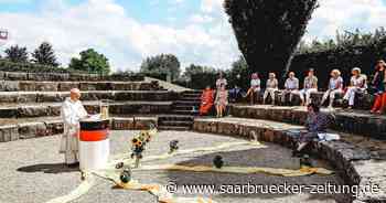 Gottesdienst als Experiment im Garten der Sinne Merzig - Saarbrücker Zeitung
