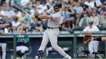 Yankees DH Matt Carpenter fractures left foot on foul ball - Belleville News-Democrat