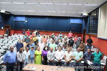 Prefeitura de Juazeiro promove encontro para ouvir reivindicações de vendedores ambulantes e debater melhorias para o setor - Prefeitura de Juazeiro (.gov)