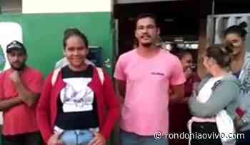 ESQUECIDOS: Pais fazem manifestação por falta de ônibus escolar em União Bandeirantes - Rondoniaovivo.com