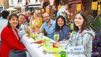 Markttafel in Nagold - Gemeinsames lustvolles Schlemmen in der Innenstadt - Schwarzwälder Bote