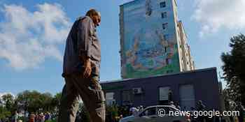 Inside the Russian-Occupied Ukrainian City Living Under Threat of Nuclear Disaster - The Wall Street Journal