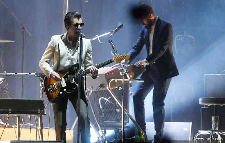 Watch Arctic Monkeys play ‘Potion Approaching’ for first time since 2010