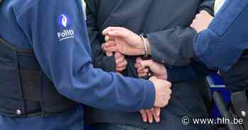 Politie vat drie minderjarige dealers | Hoboken | hln.be - Het Laatste Nieuws