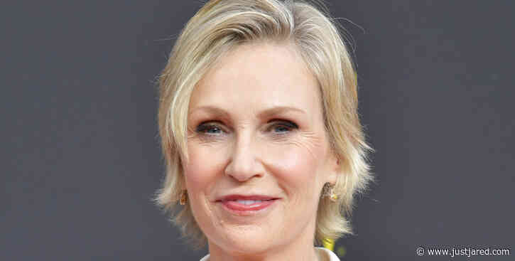 Jane Lynch Exiting 'Funny Girl' on Broadway Earlier Than Expected