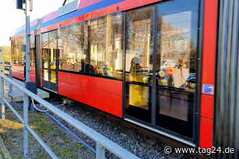 Zug nach Chemnitz gestoppt! Mehrere Suff-Prügeleien in Citybahn - TAG24