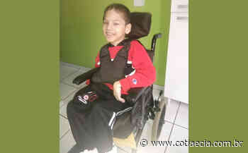 Criança com deficiência perde consulta após transporte da Saúde de Cotia não a buscar em casa - Cotia e Cia