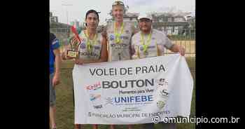Escola de Brusque vence fase estadual dos Jogos Escolares no vôlei de praia e vai a Sergipe disputar o nacional - O Município