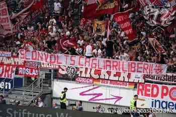 Striscione allo stadio degli ultras del Bayern Monaco: Sconvolts Cagliari liberi# - Calcio Casteddu