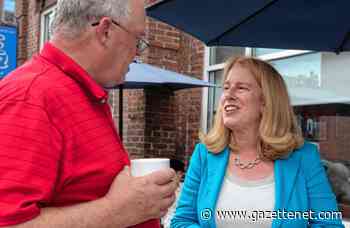 AG candidate Liss-Riordan stops in Northampton - GazetteNET